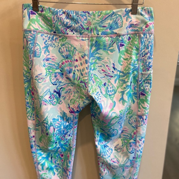 Lily Pulitzer Yoga Pants NWOT - Picture 2 of 12